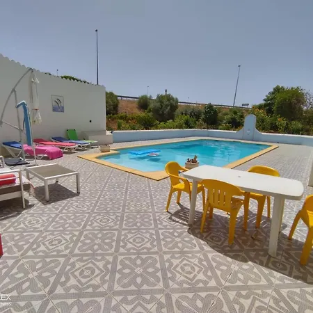 Vivenda Diniz * Silves